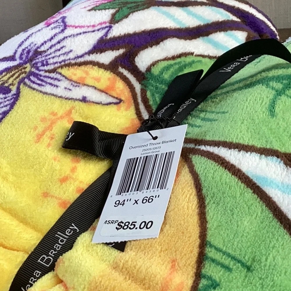 🌸Vera Bradley Lemon Grove Throw 94”X66”